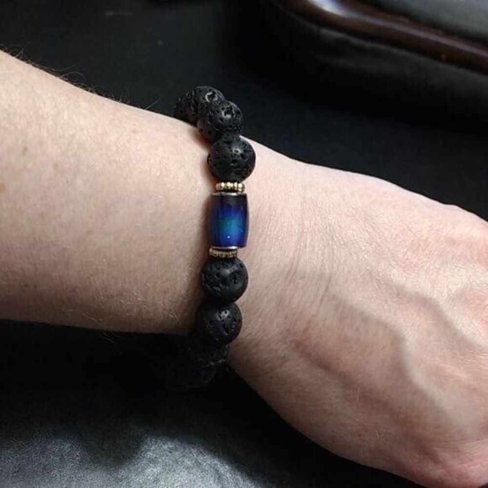 Cat Eye Jewels mood bracelet
